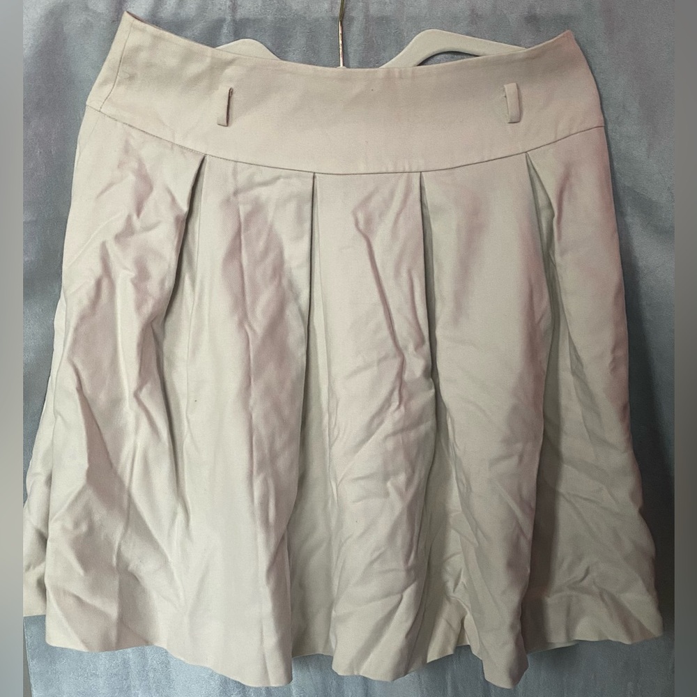Club Monaco skirt in size 6